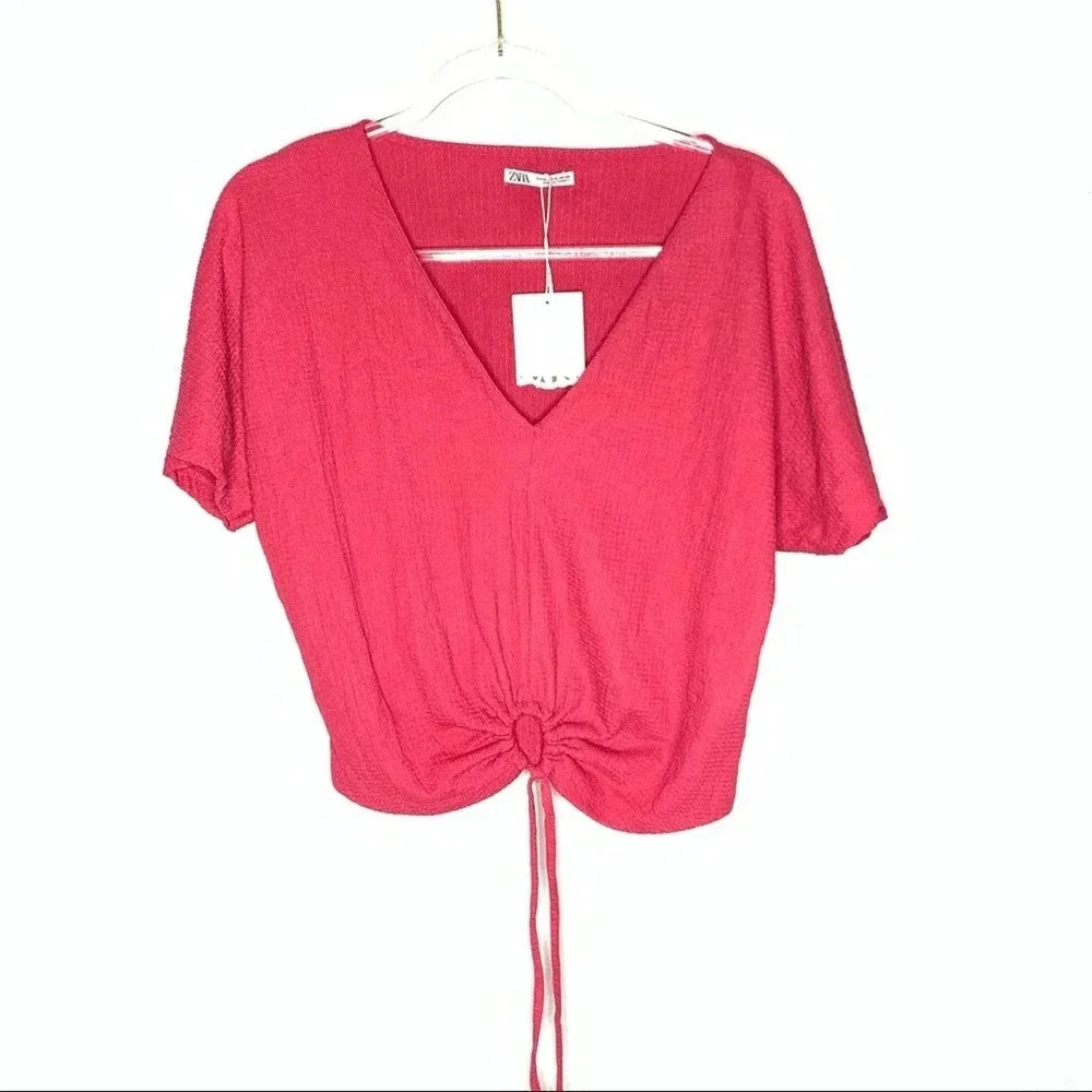 NWT Zara vneck keyhole bottom top medium
